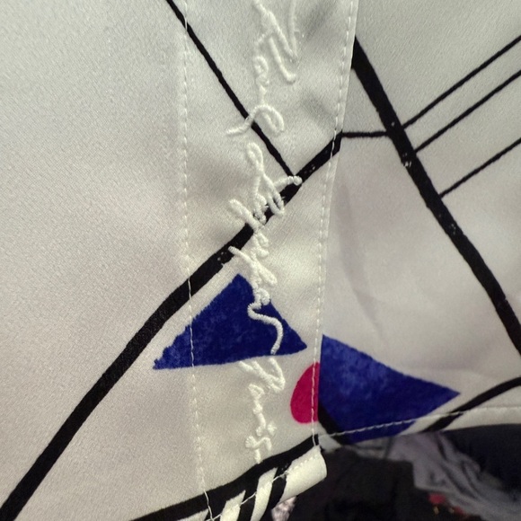 Karl Lagerfeld Geometric Print Button-Up Shirt with Bungee arm closures. XS - Picture 9 of 11